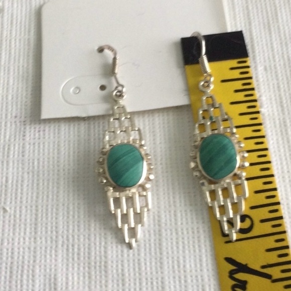 Woman’s Pierced 925 Sliver Earrings with green stones NWOT #3 - Picture 2 of 4